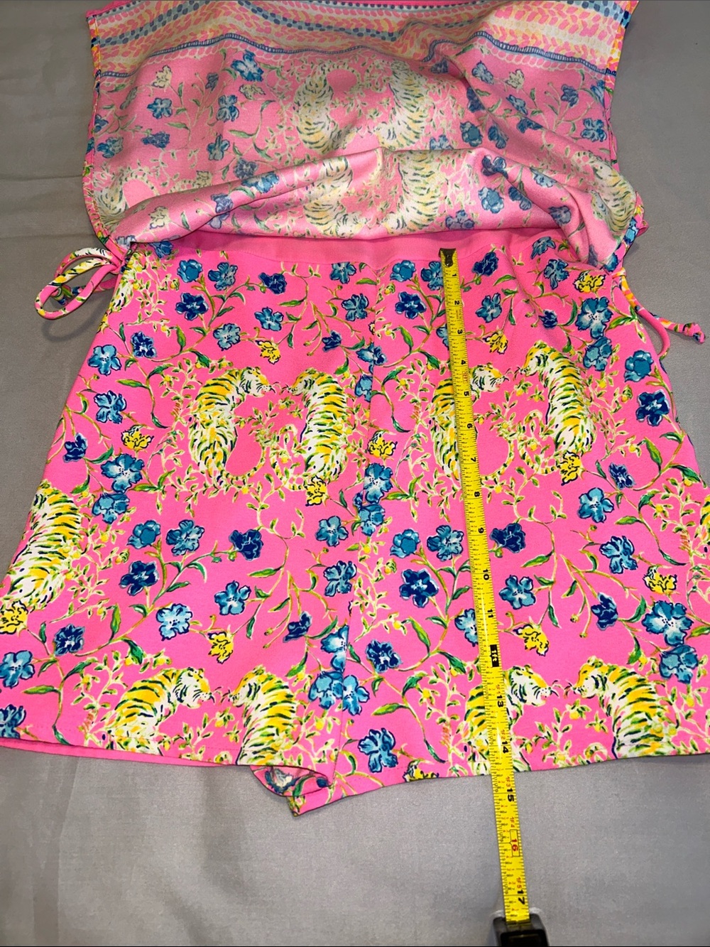 Lilly Pulitzer Zoya Romper Prosecco Pink Tigress Garden Ruffle Size 4 - Picture 8 of 11